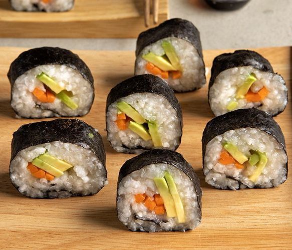 Άκης Πετρετζίκης: Vegan sushi