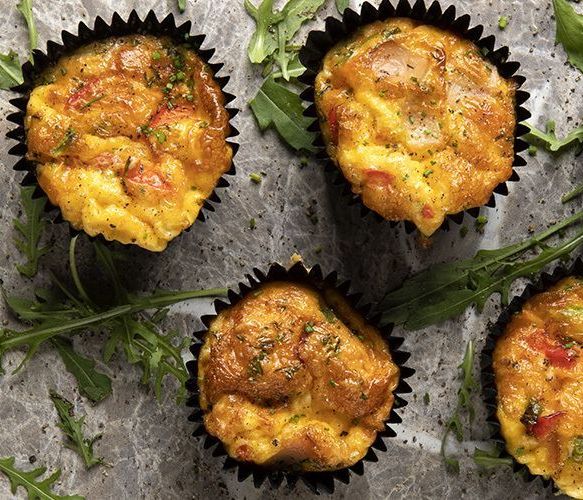 Άκης Πετρετζίκης: Muffins ομελέτας