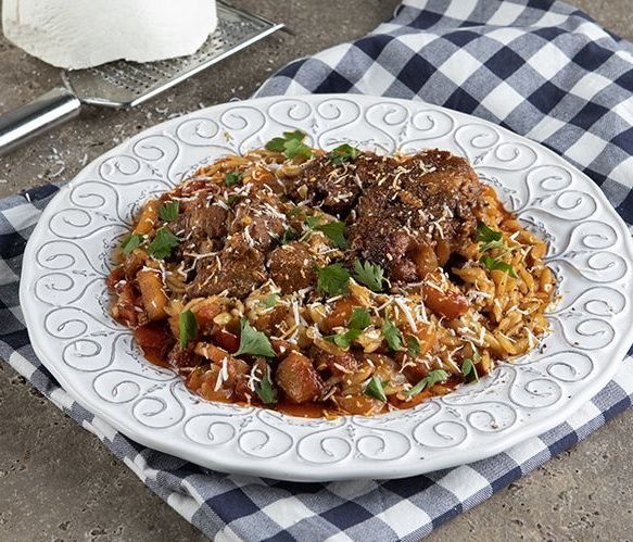 Φοιτητικό σπίτι: Ελληνικές συνταγές για να φτιάξεις (vol4)- Γιουβέτσι στον φούρνο