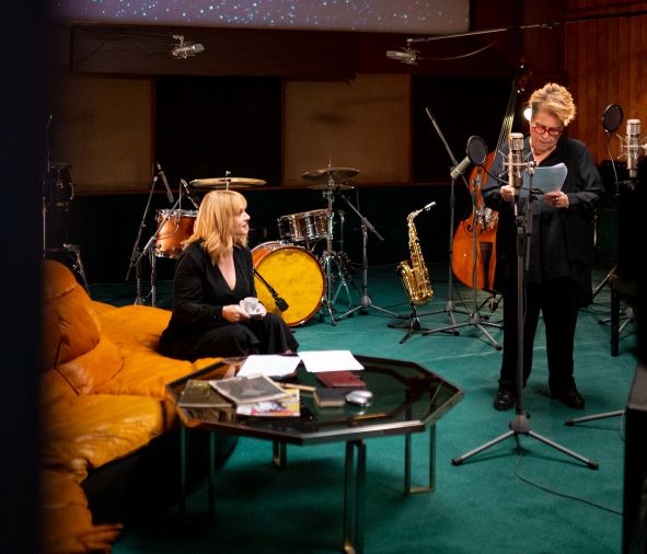 Ο Λουμίδης Παπαγάλος μας μεταφέρει στο backstage των γυρισμάτων της νέας του καμπάνιας!