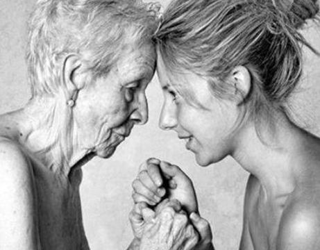 Όταν η μαμά έγινε το «παιδί»: Μια ιστορία μαμάς - κόρης που μας συγκλόνισε