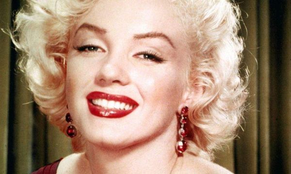 Βίντεο με τα πιο σημαντικά beauty icons του τελευταίου αιώνα