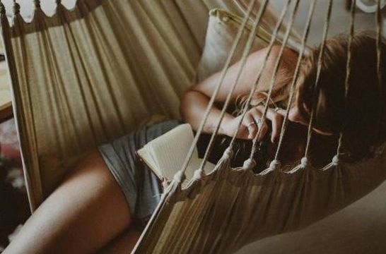 Τέλος στο πρήξιμο της κοιλιάς με τον πιο γευστικό αποτοξινωτικό χυμό