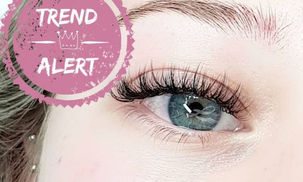 Πριν πας να βάλεις ψεύτικες βλεφαρίδες, μάθε τα πάντα για τις… ανταύγειες βλεφαρίδων