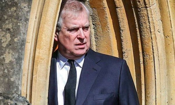 Πρίγκιπας Andrew: Συνελήφθη ο αγαπημένος γιος της Ελισάβετ ανήμερα των 66ων γενεθλίων του