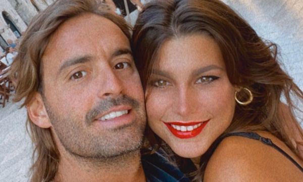 Η Δανάη Παππά έκανε spoiler για τον Σασμό και ο Λάμπρος Λάζαρης έκανε spoiler για τη σχέση τους