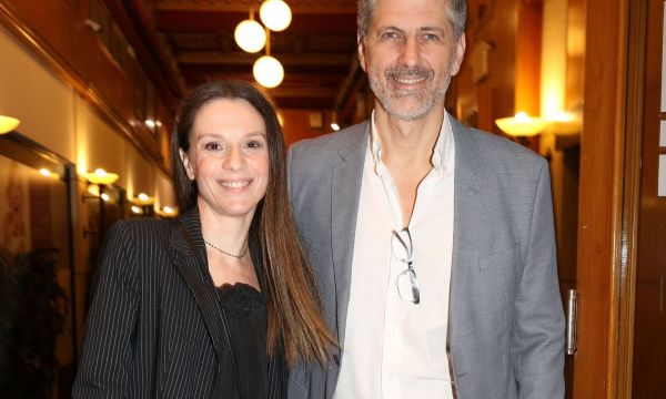 Στo μοντέρνο σπίτι της Πέγκυς Τρικαλιώτη πρωταγωνίστρια είναι η κόρη της