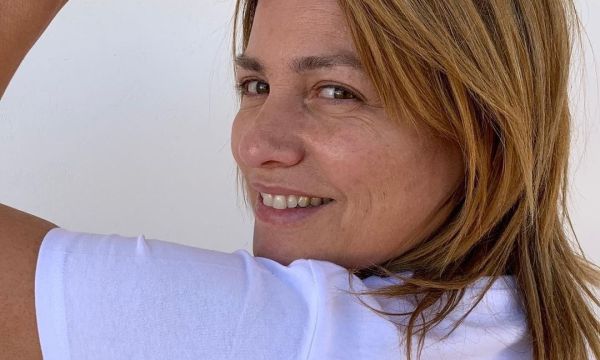 Η 12χρονη κόρη της Μαριάννας Τουμασάτου «χορεύει χιπ χοπ, ακούει ραπ (και ευτυχώς όχι τραπ)»