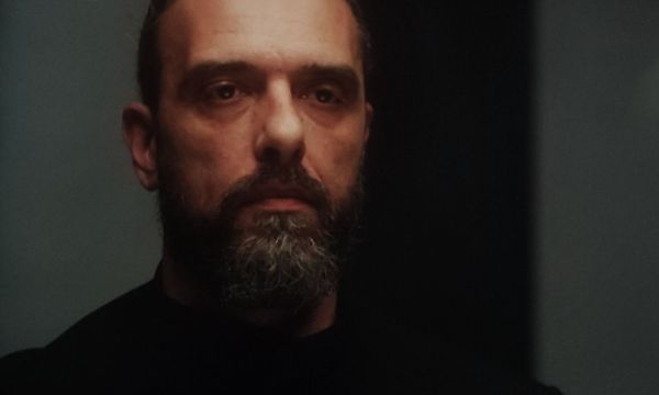 Δικαίωση αντί δικαιοσύνης στο φινάλε του Έτερος Εγώ σε μια κοινωνία ερπετών που δεν τιμωρούνται