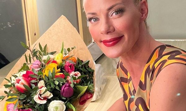 Ο Χρήστος Λούλης είπε συγγνώμη στη Ζέτα Μακρυπούλια απλά και ποιητικά: με ένα γράμμα!