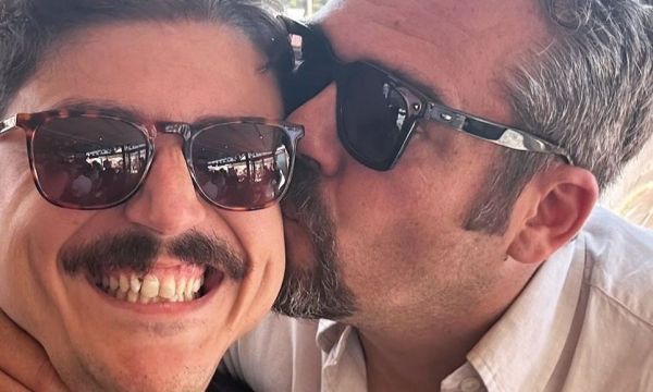 Στην σπάνια ανάρτηση του Πυγμαλίωνα Δαδακαρίδη με τον μικρότερο αδερφό του ένα ήταν το συμπέρασμα