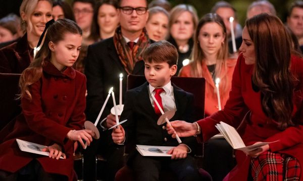 Η πριγκίπισσα Charlotte σπάει ήδη τα πρωτόκολλα και το απέδειξε με μια selfie
