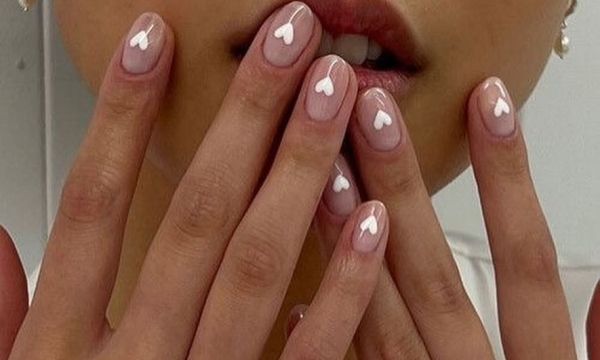Valentine's Mani: Τα πιο διακριτικά & cute nail arts για τις λάτρεις της minimal αισθητικής