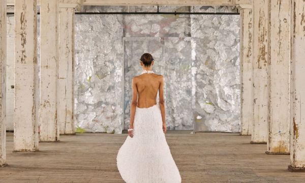 New Υοrk Fashion Week: 3 shows που έκλεψαν την παράσταση «στο 90’»