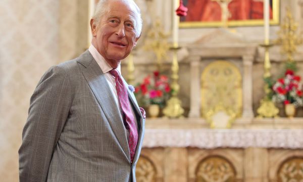 Οι πίνακες του βασιλιά Καρόλου βγαίνουν προς πώληση για φιλανθρωπικό σκοπό