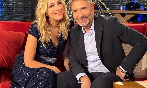 Η Σμαράγδα Καρύδη μίλησε για τον «όχι δεδομένο», Θοδωρή Αθερίδη και γι' αυτά που «πνίγουν» τη σχέση