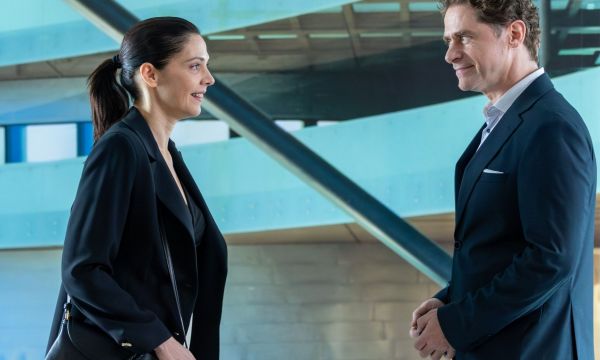 Μία νύχτα μόνο: Η Ηλιάνα Μαυρομάτη & η Πηνελόπη Πλάκα δυσκολεύουν τη ζωή της Αρετής και της Ελένης