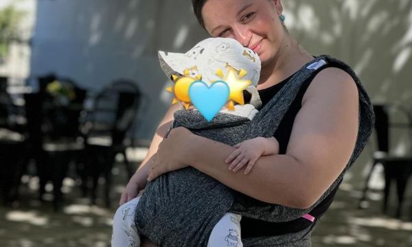 Η νέα ζωή της MasterChef Mαργαρίτας Νικολαΐδη ως μαμά είναι γεμάτη βόλτες και σφιχτές αγκαλιές