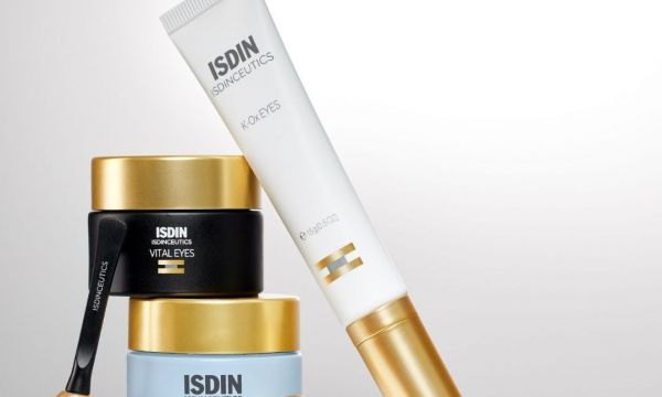 Υπάρχει μια κρέμα ματιών με υφή gel-sorbet που προσφέρει +180% ενυδάτωση μόλις σε 2 ώρες