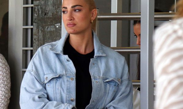 Αυτό το «Θα είμαι δίπλα σου» του συντρόφου της Τούνη, ήταν ότι χρειαζόταν σήμερα η Ιωάννα