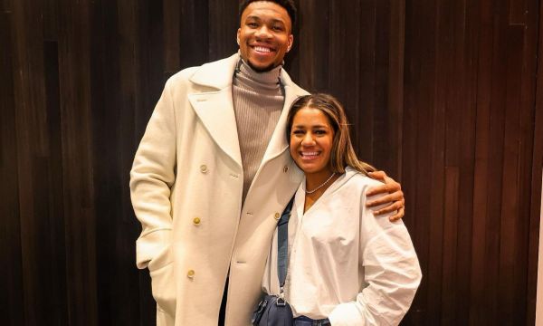 Ο Γιάννης Αντετοκούνμπο γίνεται 31 ετών: Το αναπάντεχο delete & οι φήμες για μία μεγάλη αλλαγή