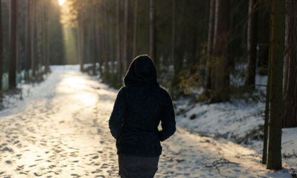 Αυτό που προδίδει τον χαρακτήρα σου πριν καν σε κοιτάξουν