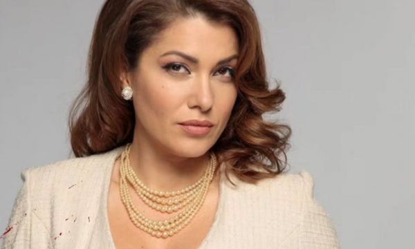 Ρένεση: Το σύμπαν που έχει δημιουργήσει με την Κοραλία και η σπάνια αναφορά στον μπαμπά της μικρής