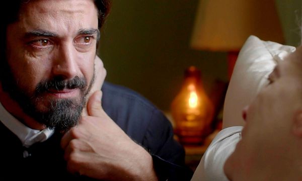 Άγιος Έρωτας: Η Φανή ακούει τη σοκαριστική συνομιλία που είχε η Πετρούλα με τον γιο της πριν πεθάνει