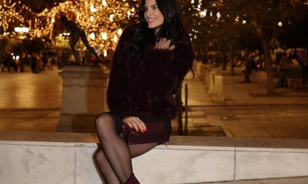 Η Χριστίνα Μπόμπα έχει γιορτή: Μια μέρα αγάπης, οικογένειας και ουσίας με τις κόρες της