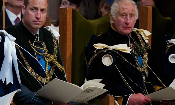 Γιατί ο Βασιλιάς Κάρολος δεν θέλει να παραδώσει την κυριαρχία στον Πρίγκιπα William;