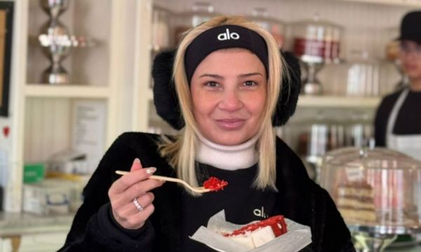 Η Φαίη Σκορδά στη Νέα Υόρκη: Οι φωτογραφίες και το μήνυμά της για την αγάπη