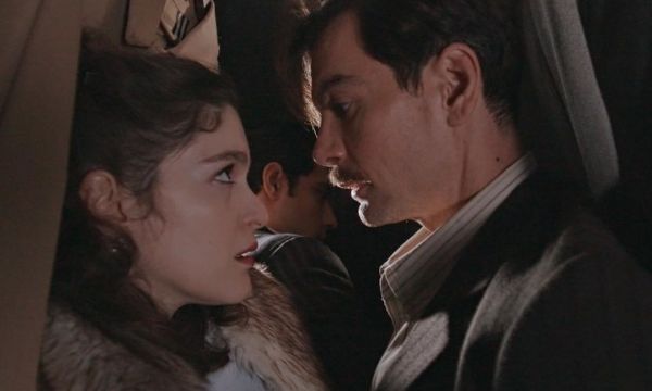 Το φιλί Κουκουράκη - Χάσκα που ήδη έγινε viral: Οι 3 σκηνές του Grand Hotel στο 1ο τρέιλερ του 2026