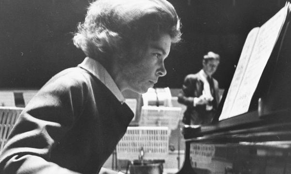 Η Ειρήνη που δεν ήθελε να είναι πριγκίπισσα αλλά πιανίστρια "έφυγε" στα 83 της χρόνια