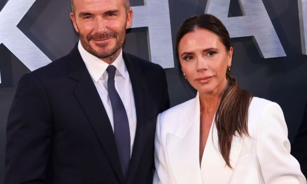 Rebecca Loos: Η πρώην βοηθός του David Beckham στηρίζει τον Brooklyn και λέει πως η αλήθεια έλαμψε