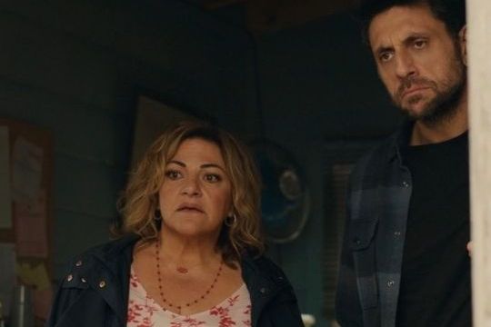 14 χρόνια μετά το Κάτω Παρτάλι, η Βίκυ Σταυροπούλου κάνει Κάπινγκ με τον Γιώργο Χρυσοστόμου