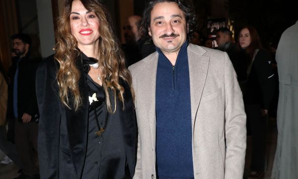 Βασίλης Χαραλαμπόπουλος & Λίνα Πρίντζου σε σπάνια επίσημη έξοδο που δεν «φώναζε» αλλά «έλεγε» πολλά