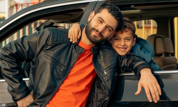 Μπαμπά σ' αγαπώ: Η υψηλή τηλεθέαση και τα αποθεωτικά σχόλια για Μηλιώνη, Ροΐλό, Βαλάσογλου