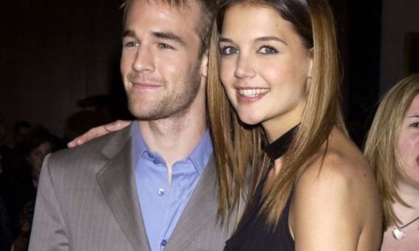 Συγκινεί η Katie Holmes: Το αντίο στον James Van Der Beek, τον αγαπημένο της Dawson