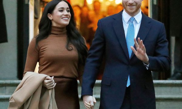 Η Meghan Markle στηρίζει τον Brooklyn Beckham και η Kris Jenner «μυρίζεται» reality χρυσάφι