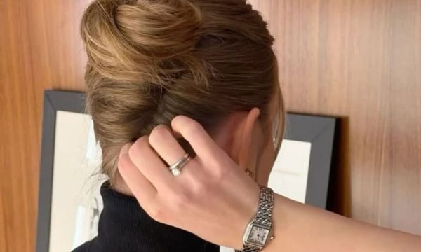 6 anti-frizz προϊόντα που πρέπει να έχεις στην τσάντα σου τις βροχερές μέρες