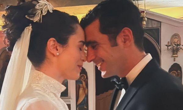 Ο γάμος της χρονιάς στον Άγιο Έρωτα μέσα από 3 φωτογραφίες: Χάρης - Αναστασία οι 2 νεόνυμφοι