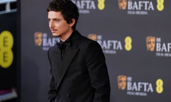 Βραδιά εκπλήξεων στα BAFTA 2026: Η ήττα-σοκ του Timothée Chalamet και η εμφάνιση με την Kylie Jenner