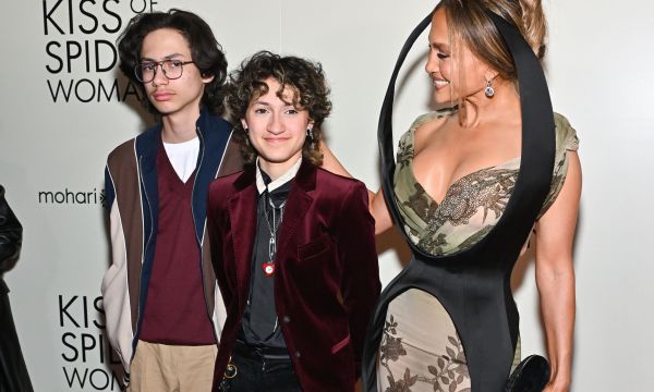 Jennifer Lopez: Συγκίνηση και περηφάνια στα 18α γενέθλια των δίδυμων παιδιών της