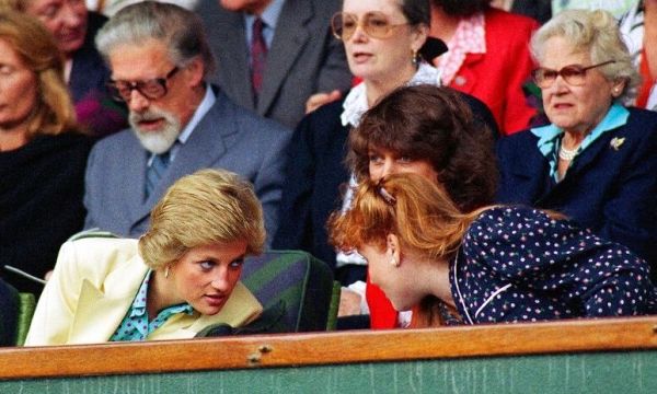Γιατί η Diana και η Sarah Ferguson σταμάτησαν να μιλούν ο απρόσμενος λόγος πίσω από την απόφαση