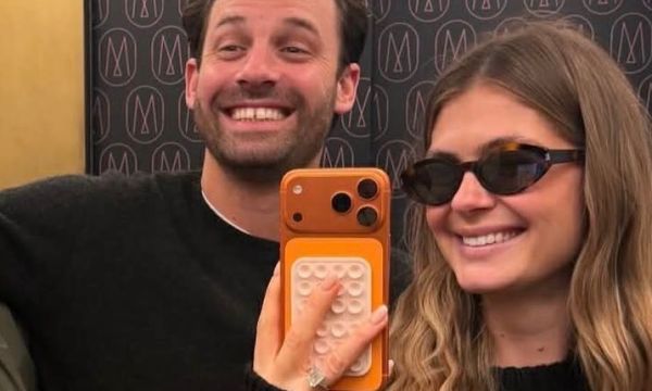 H Αμαλία Κωστοπούλου ήρθε στην Ελλάδα: Οι ετοιμασίες για τον γάμο και οι στιγμές με τα αδέρφια της