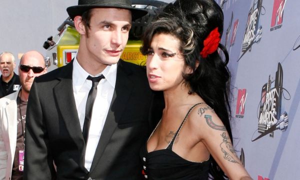 Ο πρώην σύζυγος της Amy Winehouse απάντησε πρώτη φορά για τον χαμό της: «Είχε τη δική της βούληση»
