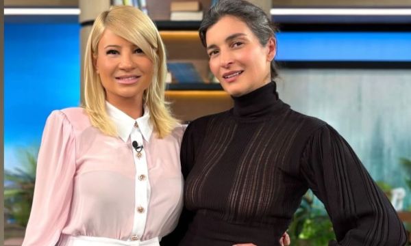 Οι δύο αναρτήσεις της Αντιγόνης Κουλουκάκου που προκάλεσαν τοξικά σχόλια & ένα πείραμα στα media