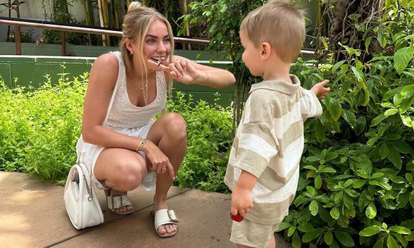 10 μήνες μετά τον θάνατο του γιου της από πνιγμό, η Emilie Kiser στέλνει ηχηρό μήνυμα στους γονείς