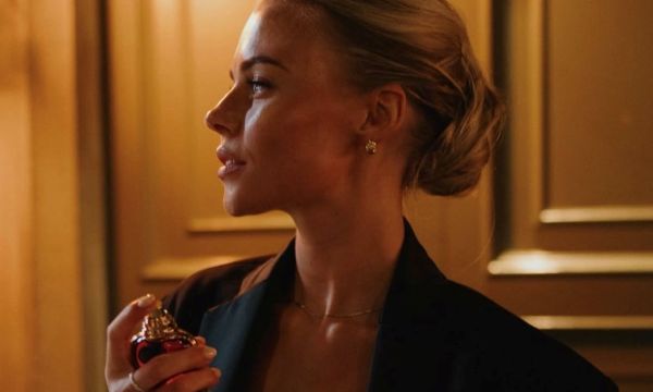 5 γυναικεία αρώματα που θα είναι τάση την άνοιξη 2026