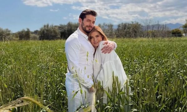 Η φωτογραφία που αποκάλυψε το τέλος στη Γη της ελιάς: Η Βάσια Παναγοπούλου στον «Παράδεισο»